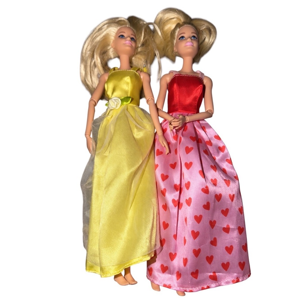 Two Mattel Barbie 2013 Blonde Blue Eyes Made To Move Articulated Dolls Dressed - Picture 2 of 8